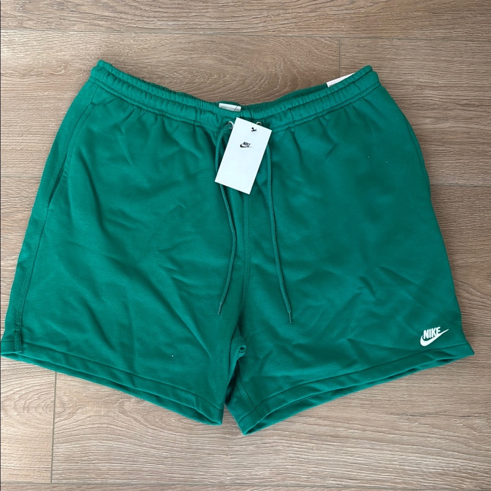 Nike Men's Green Shorts large